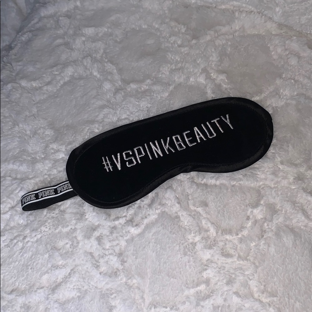 NWOT VS PINK Eyemask